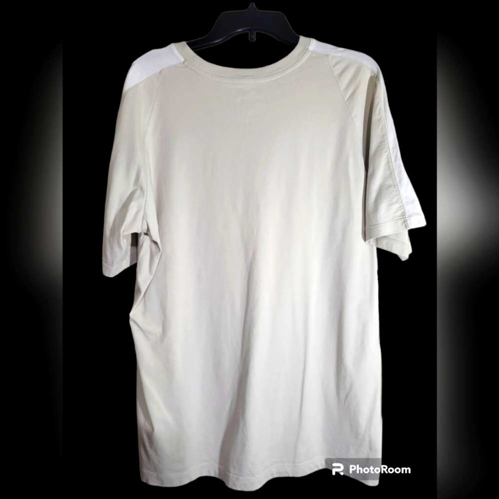 Nike Tee - Picture 2 of 3